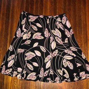 Size 6P Loft skirt